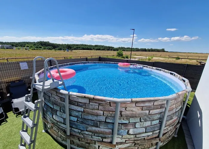 Rajski Wypoczynek Z Basenem Orman Evi *